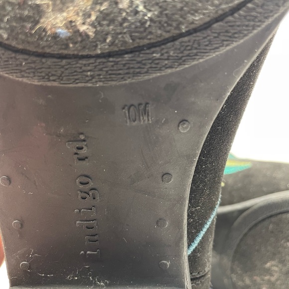 indigo rd. Black Suede Embroidered Booties Size 10M - Picture 11 of 13